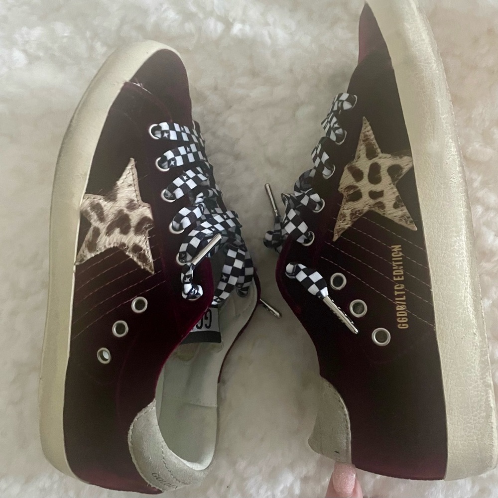 Ltd Edition Golden Goose Superstars - Picture 6 of 14